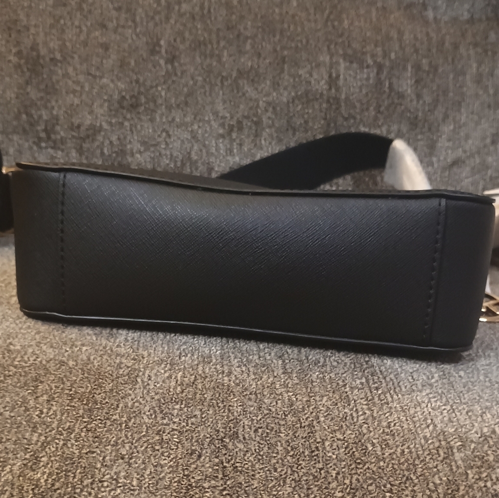 Michael Kors Jet Set Travel messenger bag - Picture 12 of 13